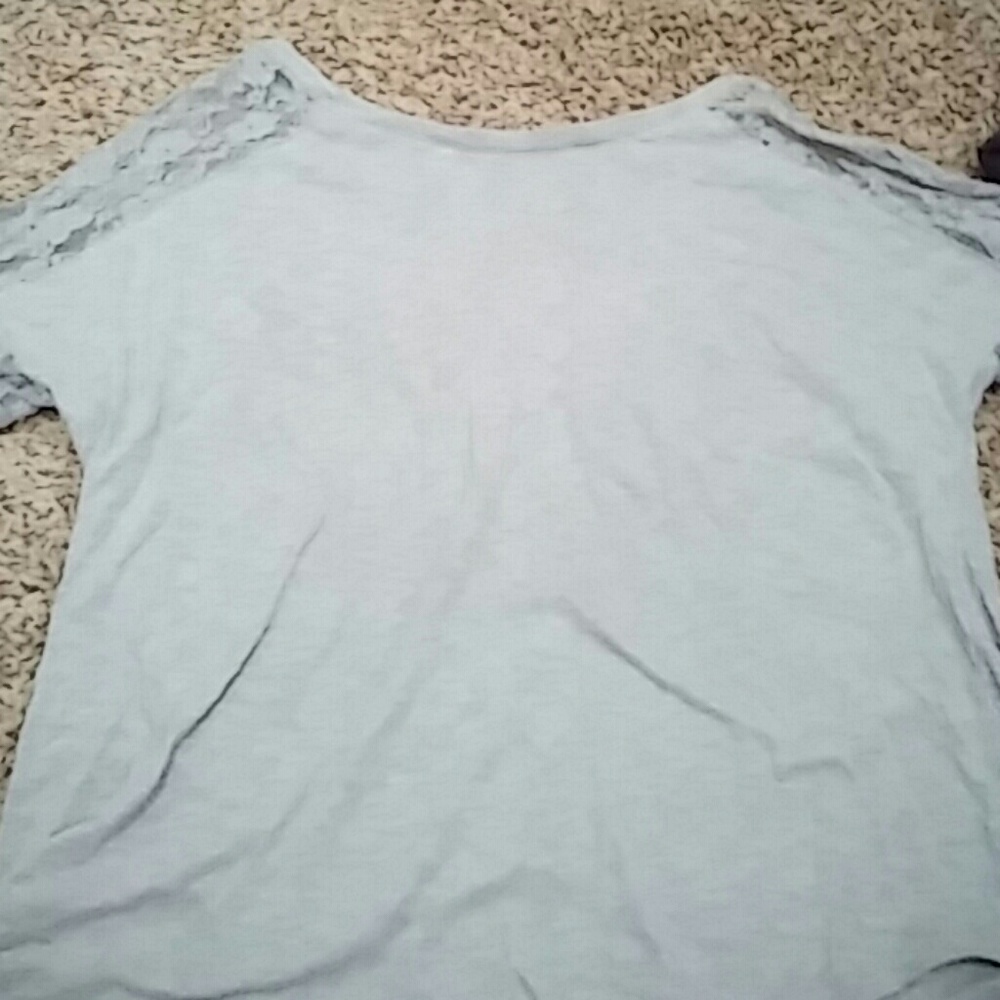Cute gray top